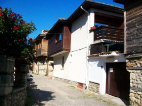  Guest House Lilly  Несебыр